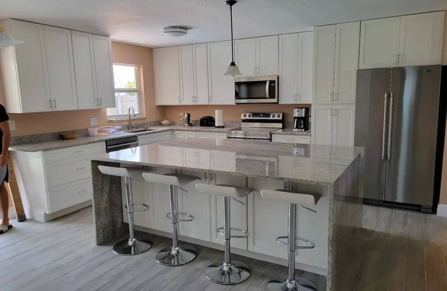 Beautiful house with pool, 10 min from the beach