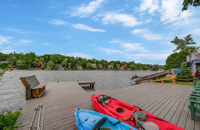 beautiful lakefront lodge