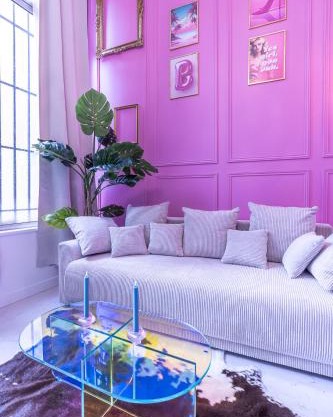Beautiful Modern Barbie flat in Paris