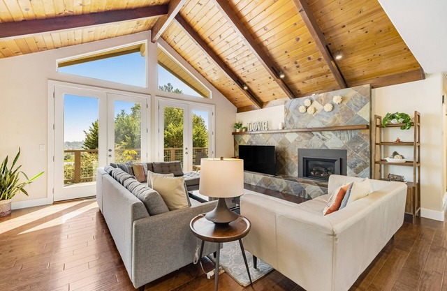Beautiful mountain-view home with a private pool, pool spa, grill