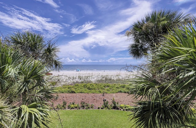 Beautiful Oceanfront Turtle Lane Villa in Sea Pines with Multiple Pools!