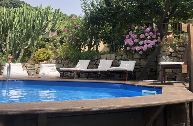 Beautiful private villa for 13 people with A/C, private pool, TV and panoramic view
