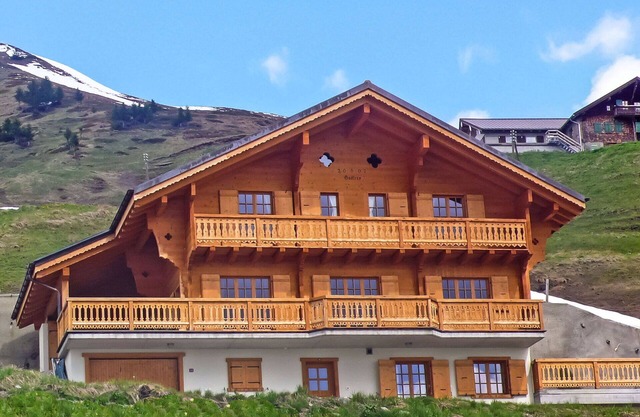 Beautiful private villa for 10 people with WIFI, TV and terrace