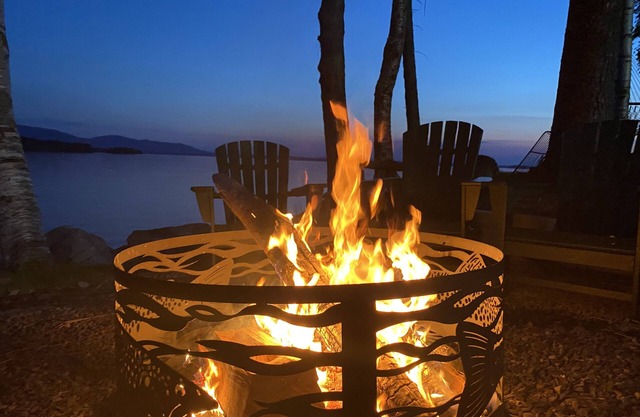 Beautiful, private home in Beaver Cove, steps from Moosehead Lake.