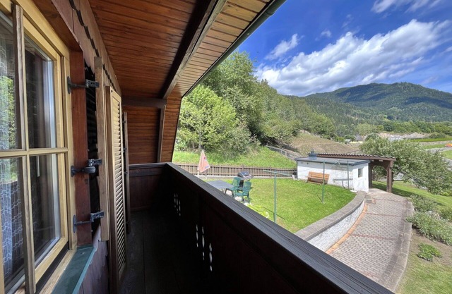 Beautiful private villa for 6 guests with WIFI, TV, terrace and pets allowed