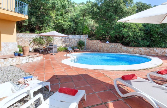 Beautiful private villa for 6 people with private pool, WIFI, A/C, TV and panoramic view