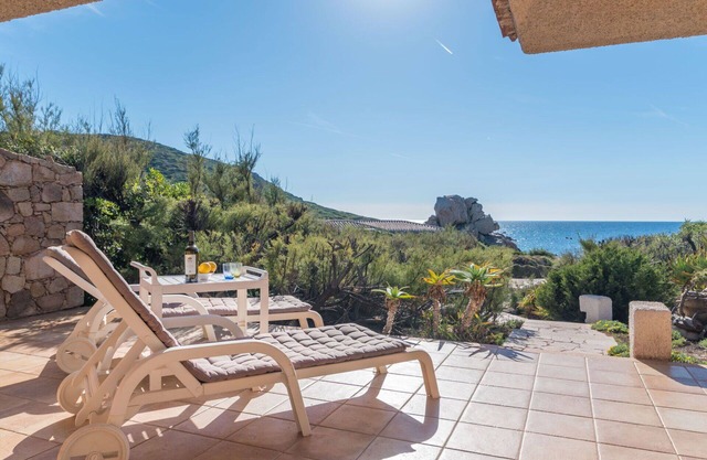 Beautiful private villa for 6 guests with WIFI, TV, terrace and pets allowed