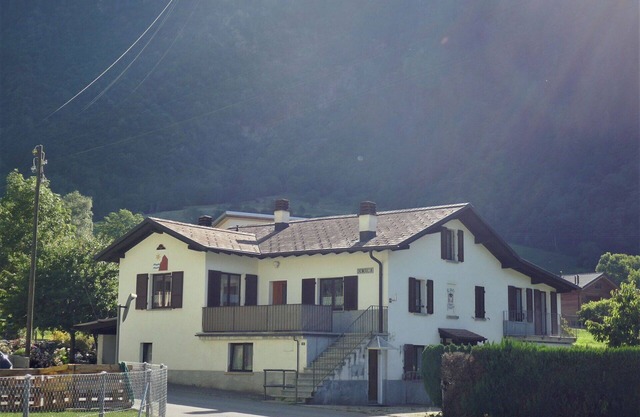 Beautiful private villa for 6 people with WIFI, TV and terrace