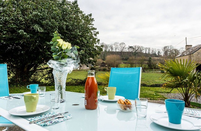 Beautiful private villa for 2 people with WIFI, TV, terrace and pets allowed