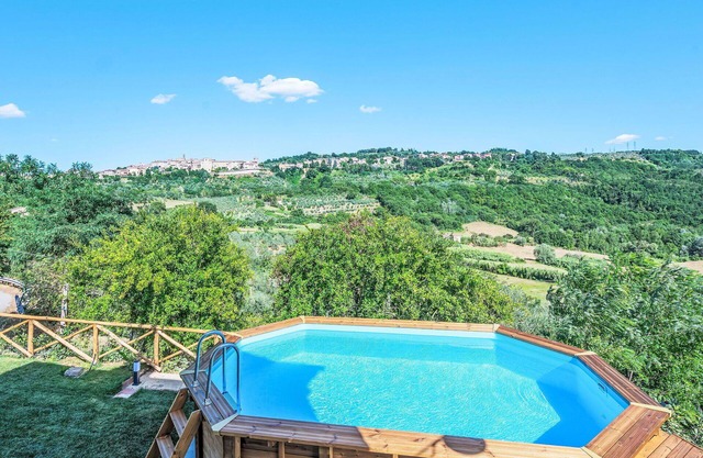 Beautiful private villa with private pool, WIFI, hot tub, TV, patio, pets allowed and panoramic .