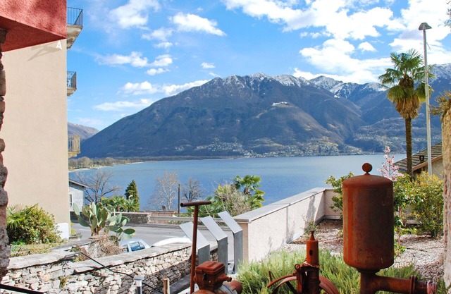 Beautiful private villa for 4 guests with A/C, WIFI, TV, patio, pets allowed and panoramic view