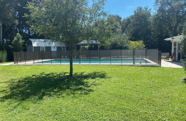 Beautiful renovate Home Paradise Heated POOL Jacuzzie Vero Beach