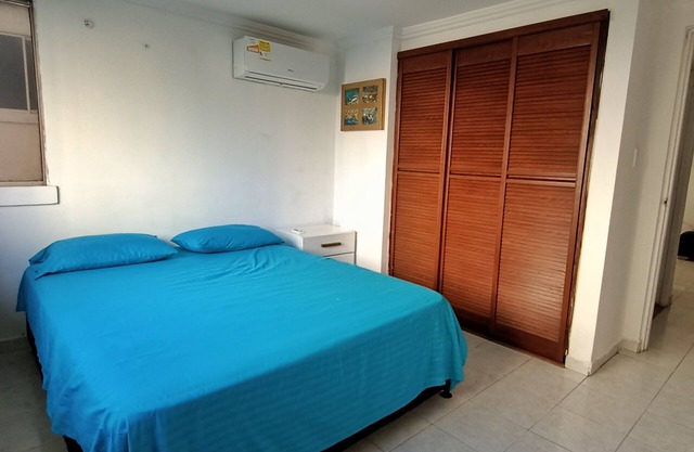 Beautiful sea view and sunsets 🌞, 1 minute to the beach ⛱️