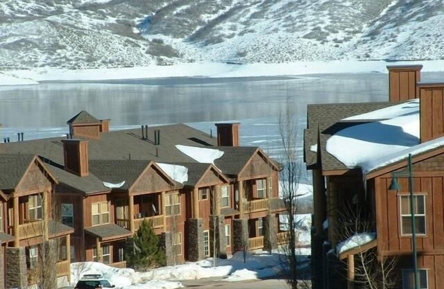 Beautiful Ski Condo with Mountain and Water Views!