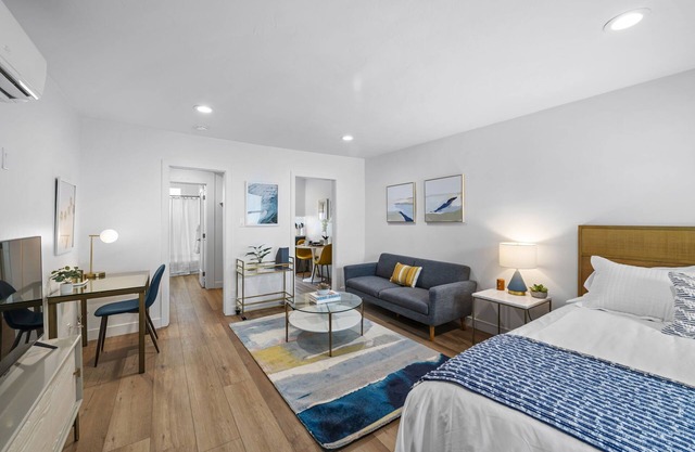 Beautiful Studio in Mar Vista!