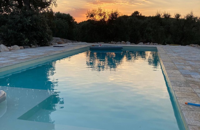 Beautiful Trulli with pool in Monopoli for 5 guests
