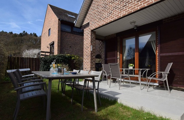 Beautiful villa in La Roche-en-Ardenne near the center