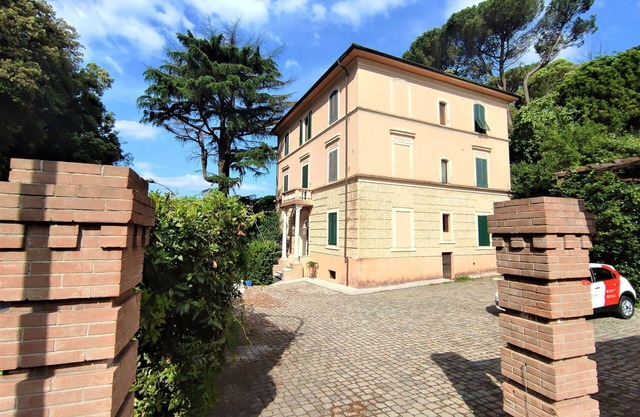 Beautiful villa for 4 guests with WIFI, A/C, TV, patio and pets allowed
