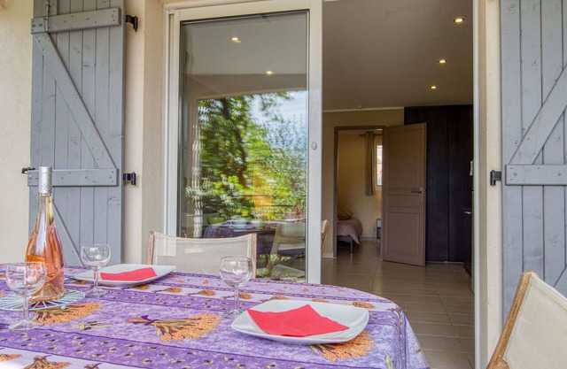 Beautiful villa for 4 guests with A/C, WIFI, TV, terrace and pets allowed