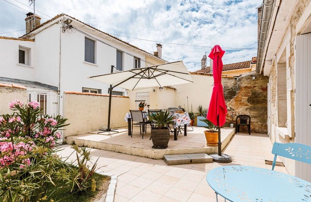 Beautiful villa for 4 guests with WIFI, TV and terrace
