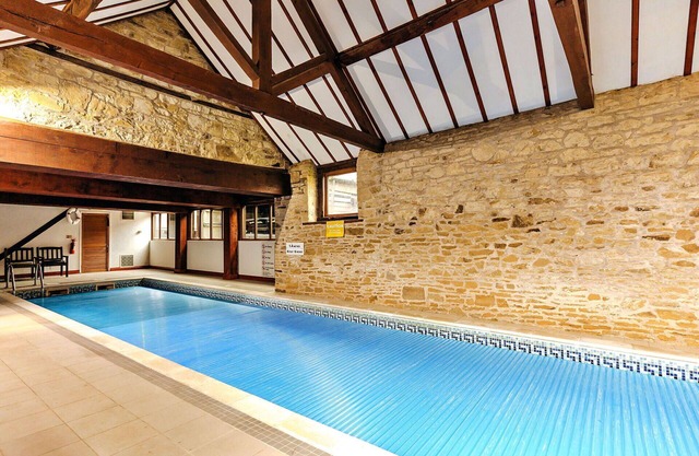 Beautiful villa for 4 people with pool, WIFI