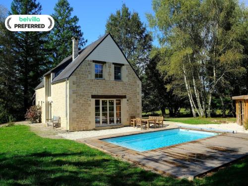 Beautifully located country house with heated pool