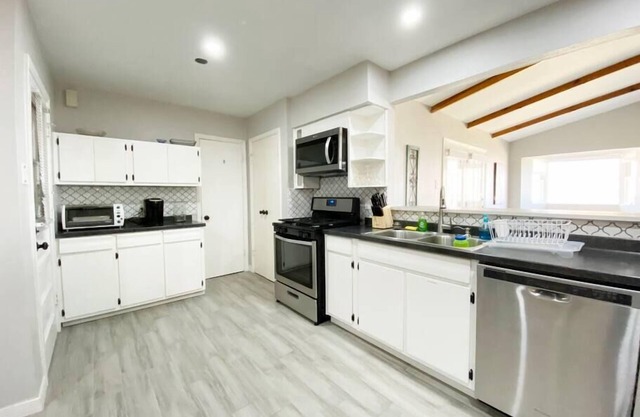 Beautifully remodeled home in the quaint neighborhood in northeast El Paso