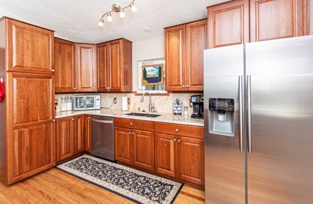 Beautifully Remodeled Ranch Sleeps 8