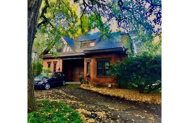 Bee & Bee Cottage Historic Carriage House