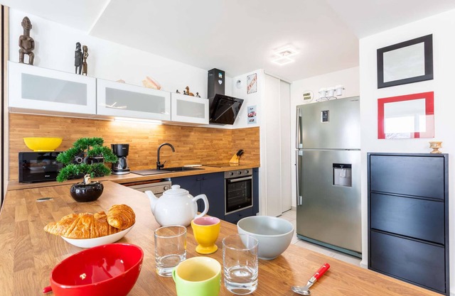 Bel appartement 2 chambres salle de bain, piscine