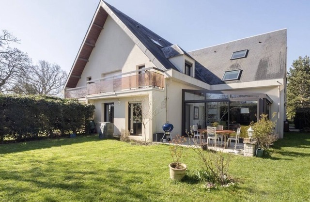 Bel Appartement Avec Jardin