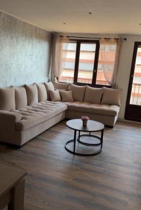 Bel appartement au calme dans copropriété t 3 hauteur Montbéliard