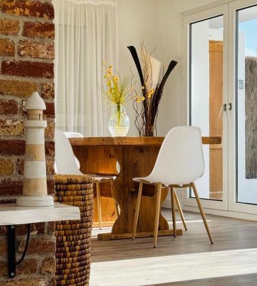 Bel appartement en rez-de-jardin à 100m des plages