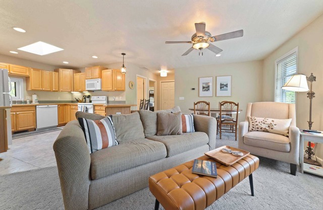 Bellaire Riverfront House: Kayak,Fish,Golf & Fall Colors!
