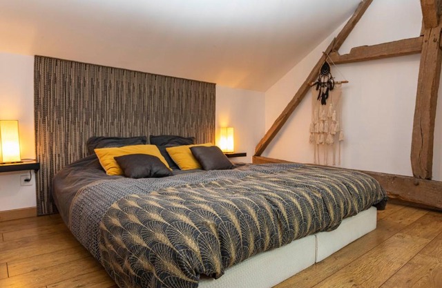 BELLILOIRE, Chambre à la campagne