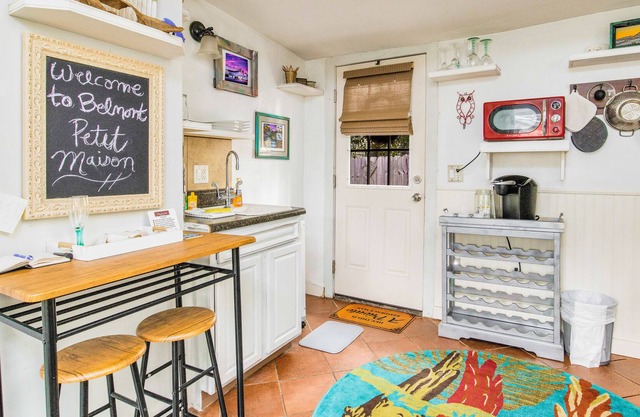 Belmont Petite Maison Quaint 1Bed 1 Bath Cottage