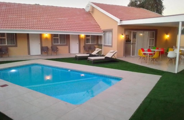 Benoni N12 Hotel