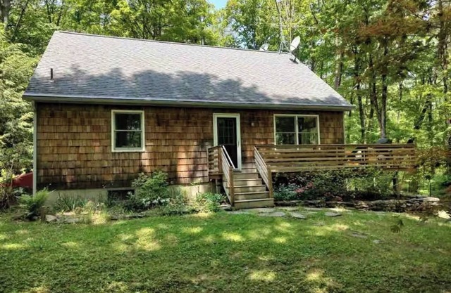 Berkshires Cottage + Trails & Water Nearby