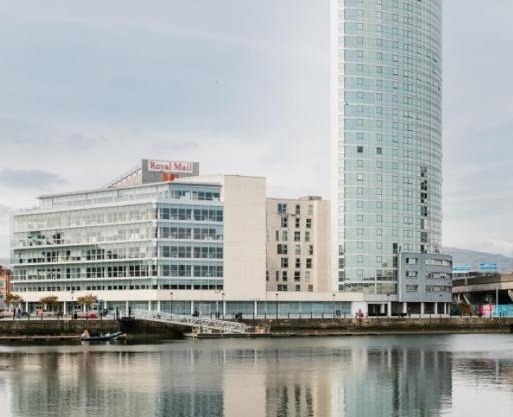 Best City Views, Sleeps 6, Fabulous Interiors