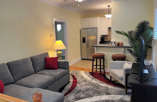 Best Five Points Stay in Athens. Why not spoil yourself? Privacy, Security!
