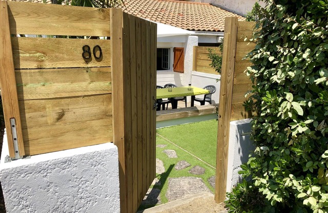 Best location for your holidays, cozy villa at bottom of the Bourdaines dunes!