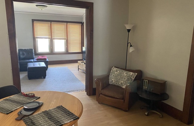 BEST LOCATION IN SHEBOYGAN! Steps to beach & marina, walk to historic downtown!