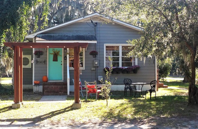 Best of Both Worlds, Price and Location