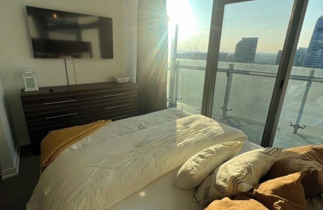 Best Place to stay in Toronto