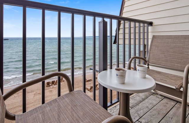 Best Western Plus Dockside Waterfront Inn