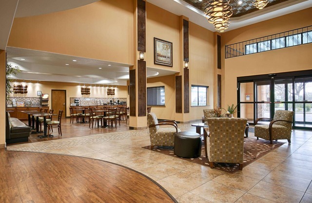 Best Western Plus Palo Alto Inn & Suites