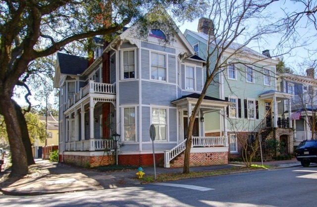 Big Blue House - Both Units - Near Forsyth Park