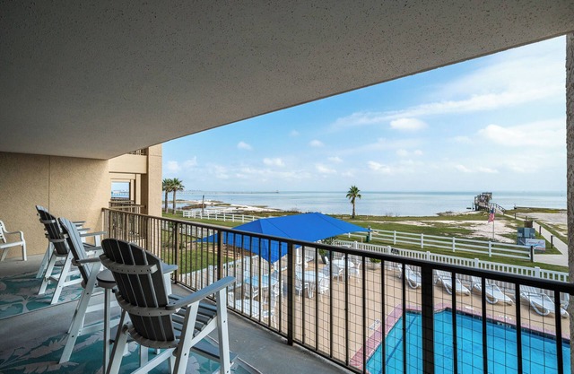 Big Daddy's Place Laguna Reef 207 | 2BR/2BA