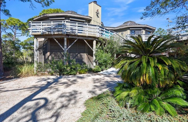 BIRD WATCHER IS PARADISE FOR A NATURE LOVER!