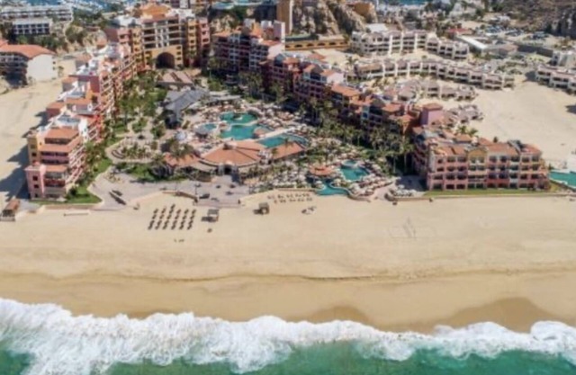 BISBEE WEEK Black/Blue marlin tourn-on beach 2 bdrm condo.In the heart of CABO!